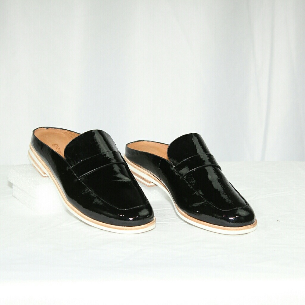 Kenneth Cole Slip-ons - Picture 3 of 6